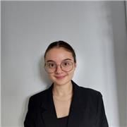 Matières littéraires et scientifiques aux collégiens